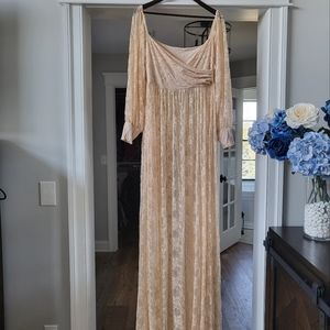Boutique Maternity Photoshoot Dress XL sheer lace